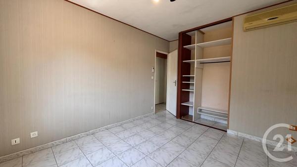 Maison à vendre  5 pièces - 90 m 2   LA GARDE  - 83