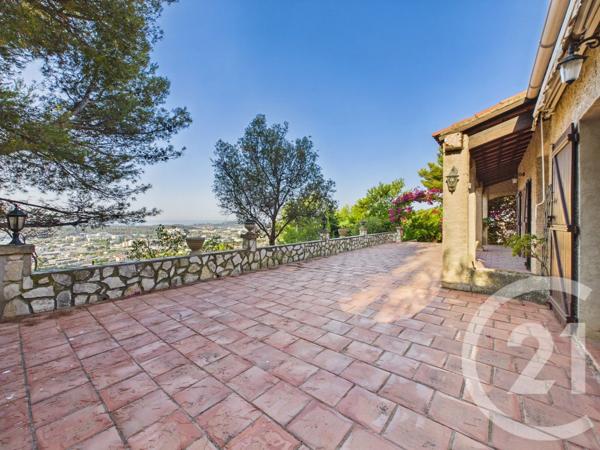 Maison à vendre  7 pièces - 180 m 2   SIX FOURS LES PLAGES  - 83