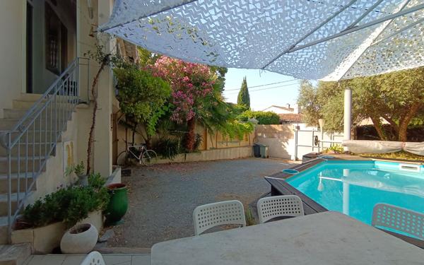 Maison à vendre    5 pièces •  Nîmes