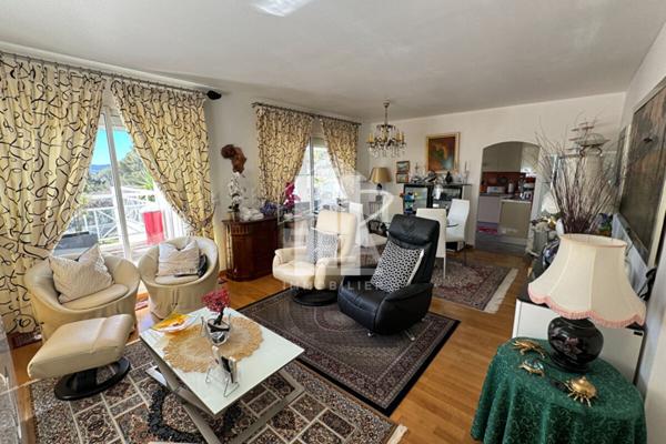 Appartement Saint Raphael  93 m2, piscine