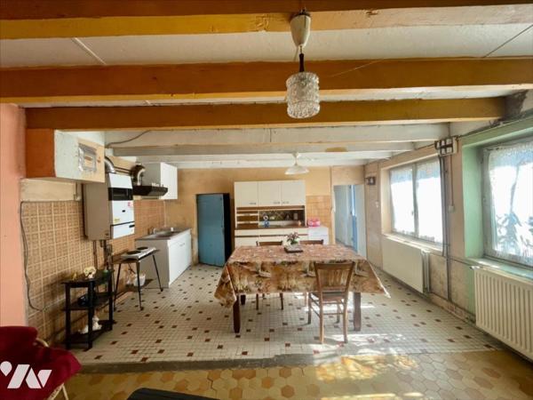 Maison 66 m² avec terrain clos – Gros potentiel – Tournon-sur-Rhône