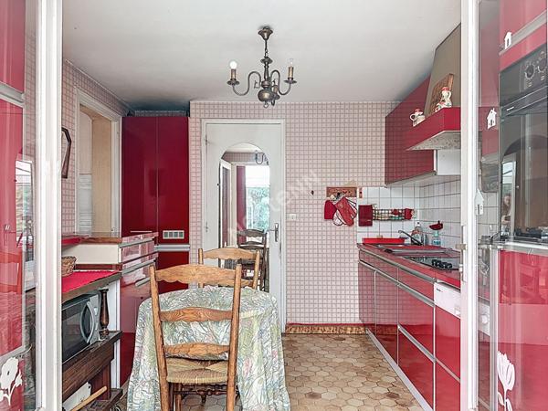 Nantes Hippodrome, en vente ! Maison dans quartier familial à découvrir, gros potentiel, proche transports en commun, jardin + 600 m² !