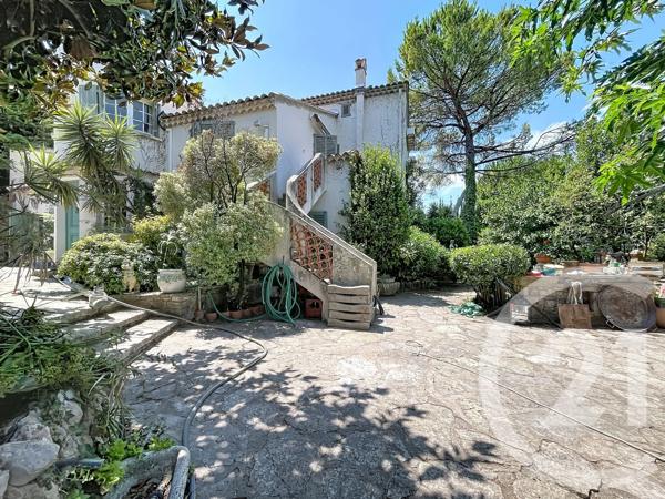 Maison à vendre  14 pièces - 326,46 m 2   GRASSE  - 06