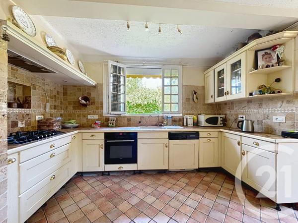 Maison à vendre  14 pièces - 326,46 m 2   GRASSE  - 06