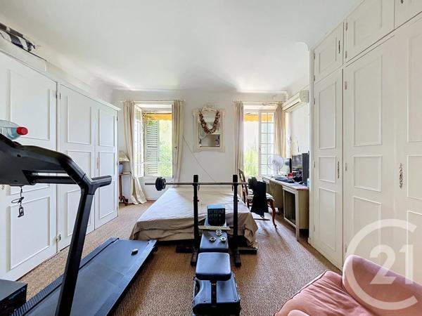 Maison à vendre  14 pièces - 326,46 m 2   GRASSE  - 06