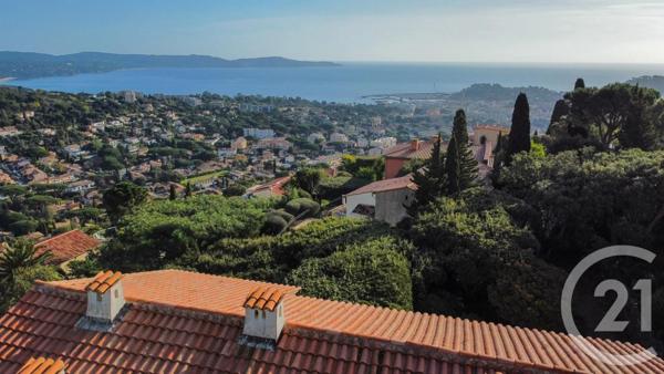 Maison à vendre  6 pièces - 176 m 2   CAVALAIRE SUR MER  - 83