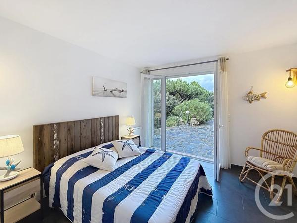 Maison à vendre  6 pièces - 176 m 2   CAVALAIRE SUR MER  - 83