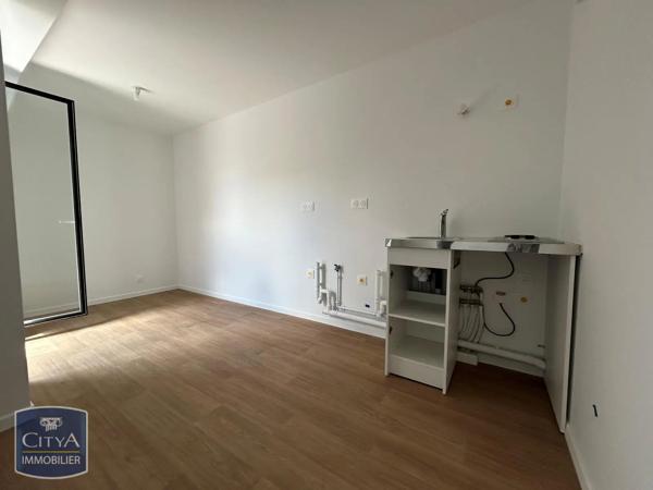 Appartement à louer 1 pièce 28.44m² Dourdan (91410)