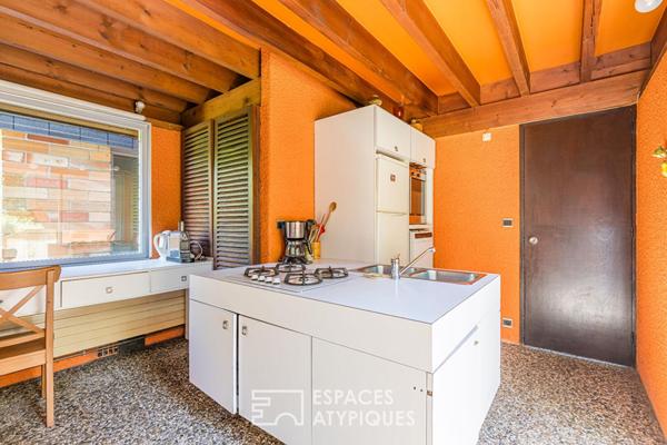 Villa d’architecte au style affirmé entre ville et nature