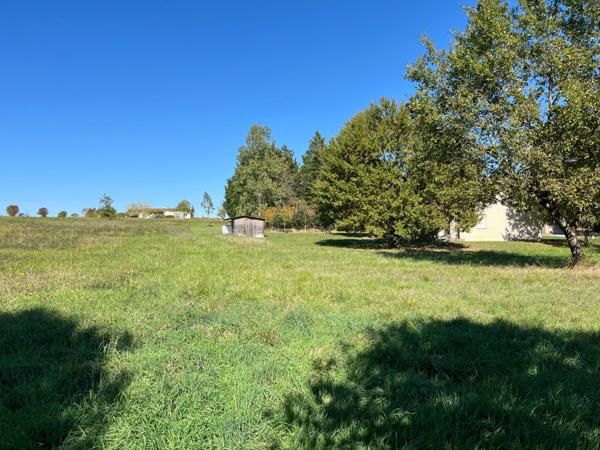 Terrain 1031 m² sur les hauteur de VELINES (24)