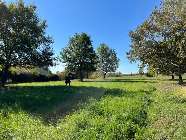 Terrain 1031 m² sur les hauteur de VELINES (24)