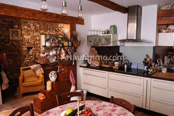 Vente                                                      Maison
                        
                     3 pièces                      100 m2                     à Briatexte