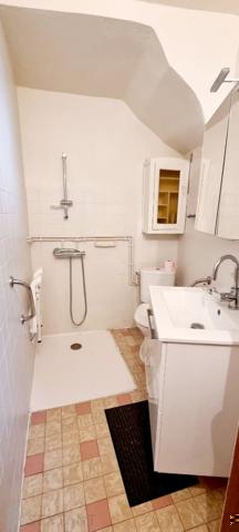 MAISON DE VILLAGE A CHÂTEAUGAY DE 108 M2 PROCHE DE TOUTES COMMODITES