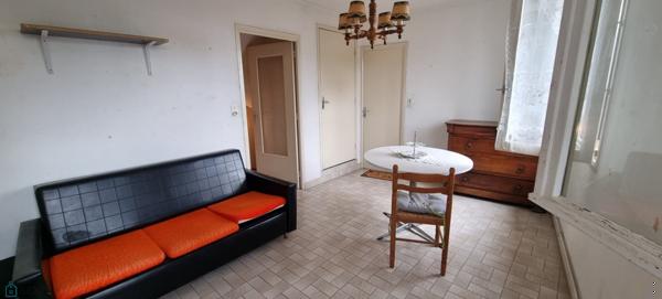 MAISON DE VILLAGE A CHÂTEAUGAY DE 108 M2 PROCHE DE TOUTES COMMODITES