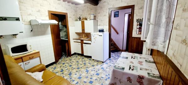 MAISON DE VILLAGE A CHÂTEAUGAY DE 108 M2 PROCHE DE TOUTES COMMODITES