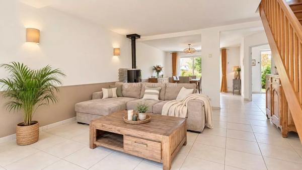 Vente                                                      Maison
                        
                     6 pièces                      140 m2                     à Mareuil-Lès-Meaux