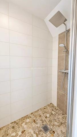 Vente                                                      Maison
                        
                     6 pièces                      140 m2                     à Mareuil-Lès-Meaux