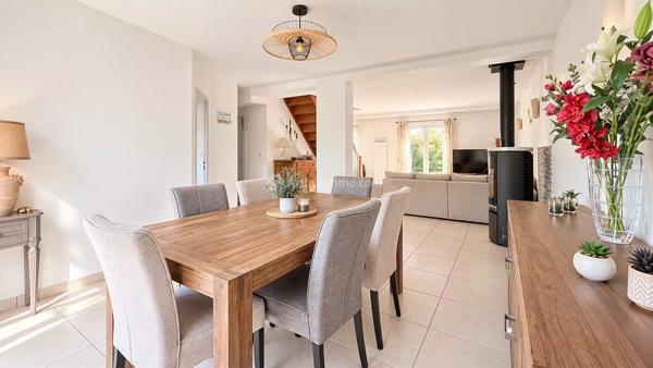Vente                                                      Maison
                        
                     6 pièces                      140 m2                     à Mareuil-Lès-Meaux