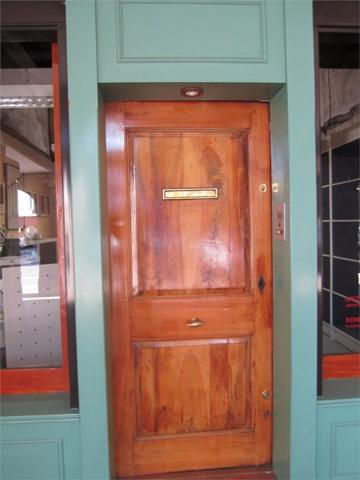 IMPOSANTE MAISON BOURGEOISE RENOVEE PAR ARCHITECTES EN CENTRE VILLE