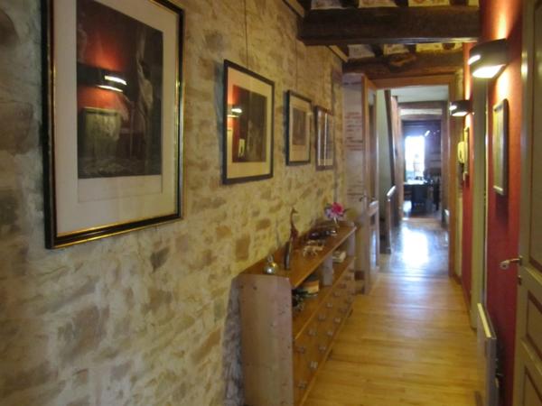 IMPOSANTE MAISON BOURGEOISE RENOVEE PAR ARCHITECTES EN CENTRE VILLE