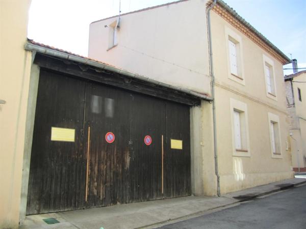 IMPOSANTE MAISON BOURGEOISE RENOVEE PAR ARCHITECTES EN CENTRE VILLE