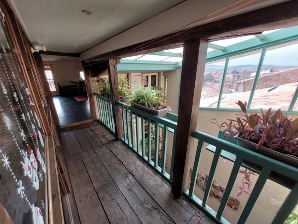 IMPOSANTE MAISON BOURGEOISE RENOVEE PAR ARCHITECTES EN CENTRE VILLE