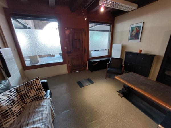 IMPOSANTE MAISON BOURGEOISE RENOVEE PAR ARCHITECTES EN CENTRE VILLE