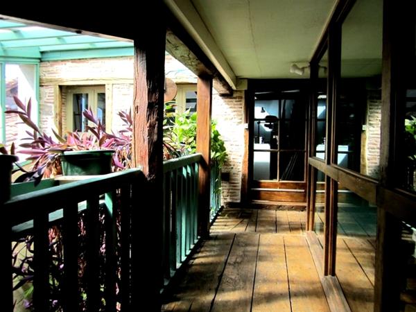 IMPOSANTE MAISON BOURGEOISE RENOVEE PAR ARCHITECTES EN CENTRE VILLE