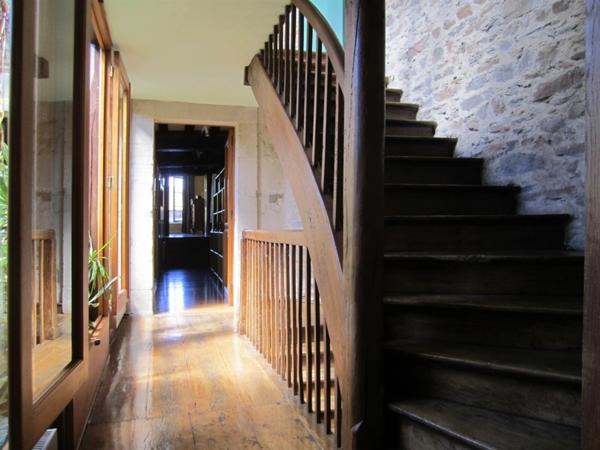 IMPOSANTE MAISON BOURGEOISE RENOVEE PAR ARCHITECTES EN CENTRE VILLE