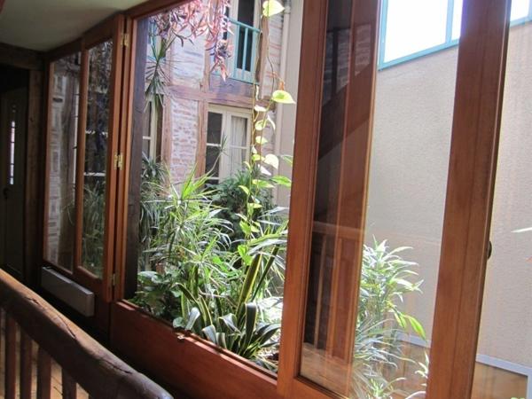 IMPOSANTE MAISON BOURGEOISE RENOVEE PAR ARCHITECTES EN CENTRE VILLE