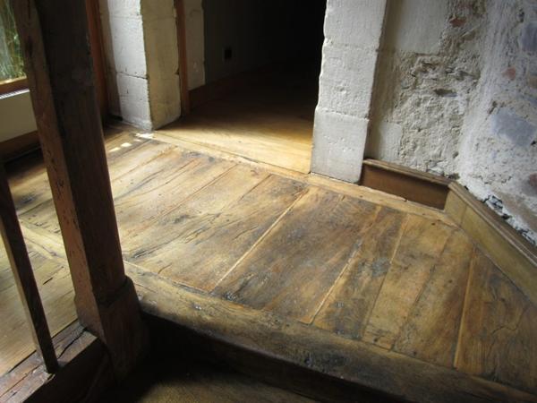 IMPOSANTE MAISON BOURGEOISE RENOVEE PAR ARCHITECTES EN CENTRE VILLE