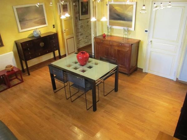 IMPOSANTE MAISON BOURGEOISE RENOVEE PAR ARCHITECTES EN CENTRE VILLE