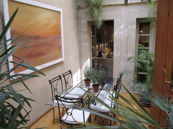 IMPOSANTE MAISON BOURGEOISE RENOVEE PAR ARCHITECTES EN CENTRE VILLE