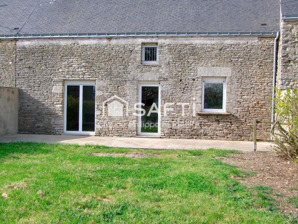 Maison mitoyenne en pierre dans un hameau au calme