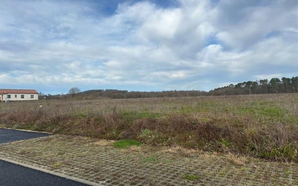 Terrain à vendre    Briatexte