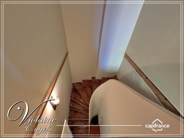 Maison de caractère au cœur de Boutenac – volumes généreux, matériaux nobles et grand garage