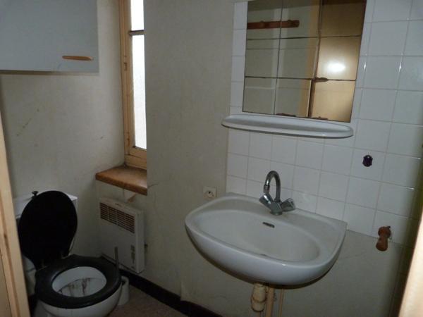 Vente                                                      Immeuble
                        
                     4 pièces                      108 m2                     à Vierzon