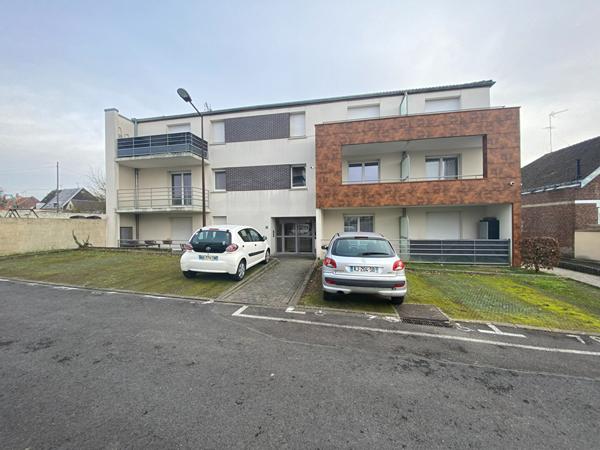 IDEAL INVESTISSEURS : Appartement T2 avec Parking à Saint Quentin,