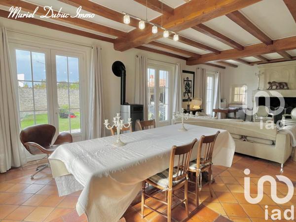 Maison à vendre 12 pièces 245 m² Saujon
