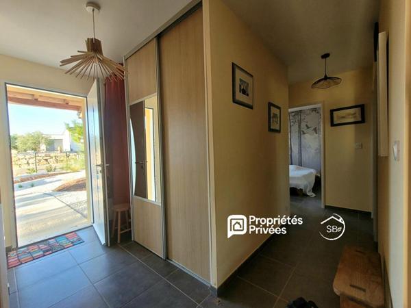 JOYEUSE - ardèche méridionale- Villa meublée de plain-pied, terrasse sud et jacuzzi 278 000  | 80 m² | Terrain de 803 m²