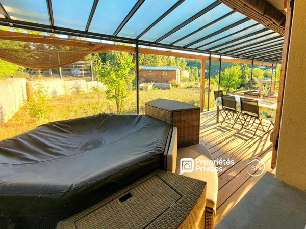 JOYEUSE - ardèche méridionale- Villa meublée de plain-pied, terrasse sud et jacuzzi 278 000  | 80 m² | Terrain de 803 m²
