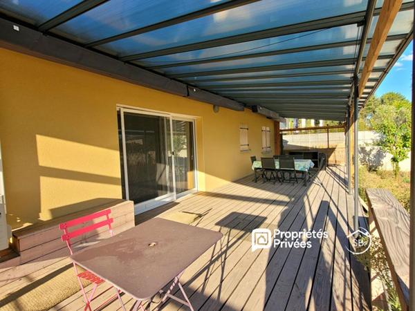 JOYEUSE - ardèche méridionale- Villa meublée de plain-pied, terrasse sud et jacuzzi 278 000  | 80 m² | Terrain de 803 m²