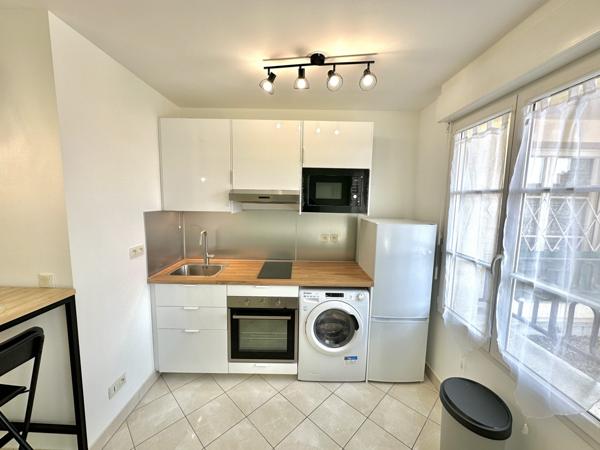 Saint-Fargeau-Ponthierry (77310) A louer studio meublé à Saint-Fargeau-Ponthierry