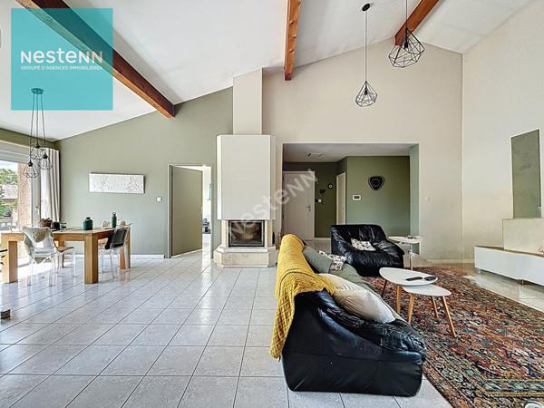 Maison spacieuse à vendre à Villefranche de Lauragais - 4 chambres et piscine !