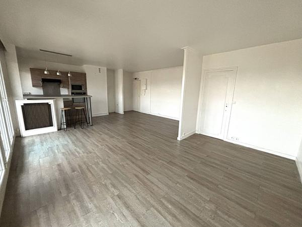 APPARTEMENT 3P LUMINEUX avec GRAND BALCON ET PARKING - CENTRE DE SOISY SOUS MONTMORENCY
