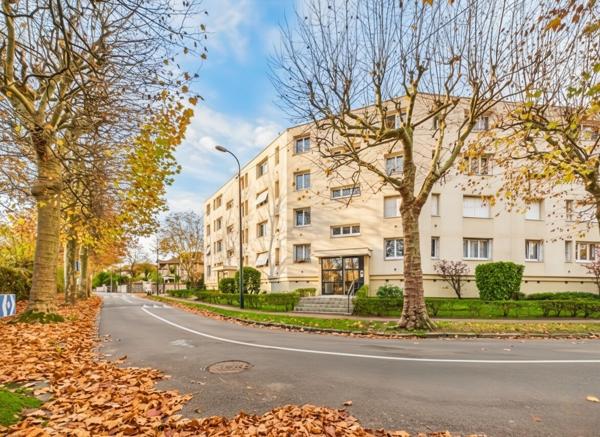 Appartement Saint Maur Des Fosses 1 pièce(s) 35 m2