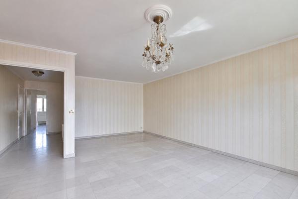 Appartement Paris 4 pièce(s) 85.62 m2