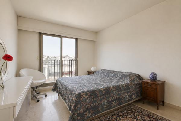 Appartement Paris 4 pièce(s) 85.62 m2