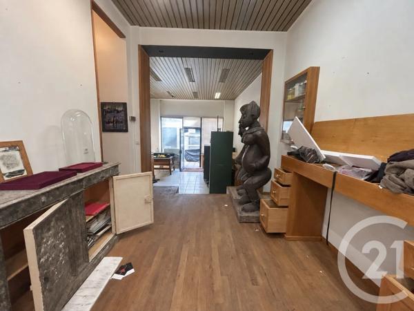 Appartement Atelier D'Artiste à vendre  3 pièces - 56,92 m 2   PARIS  - 75009