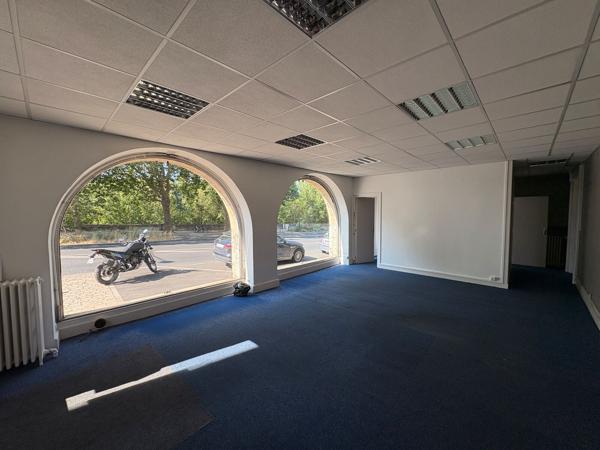 Bureaux commerciaux à louer orléans 94 m2 Quai Cypierre